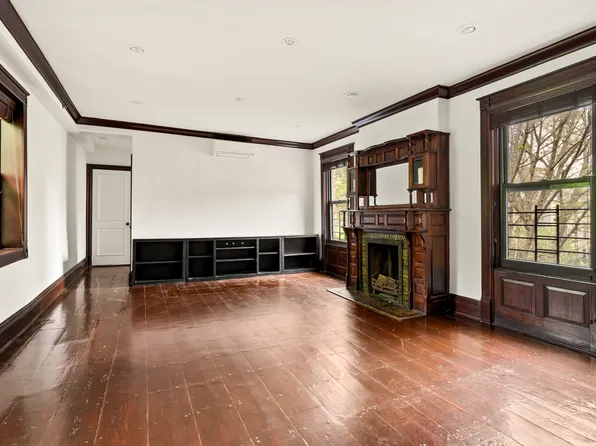 122 Fort Greene Place image 1 of 6