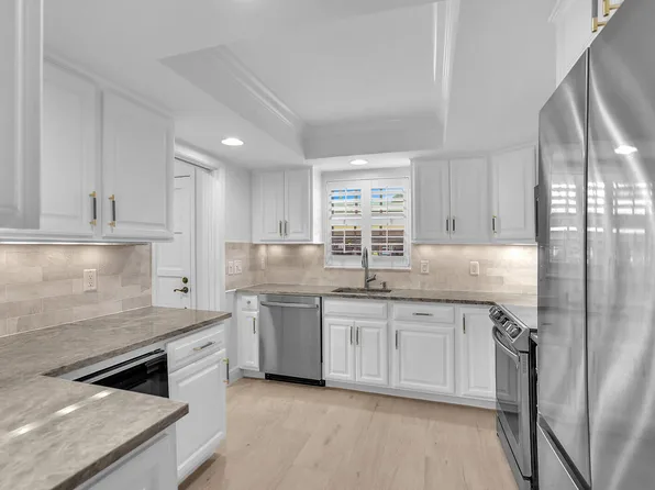 145 Atlantis Boulevard #104, Atlantis, FL 33462