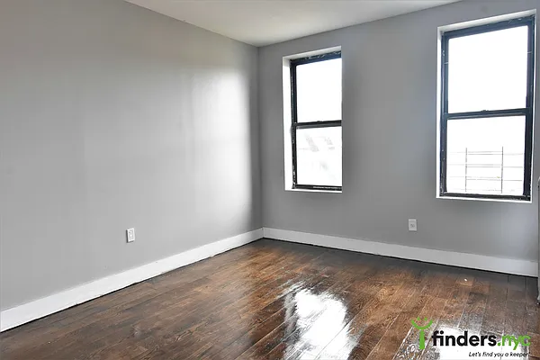 Rented by Clove Realty LLC | media 15