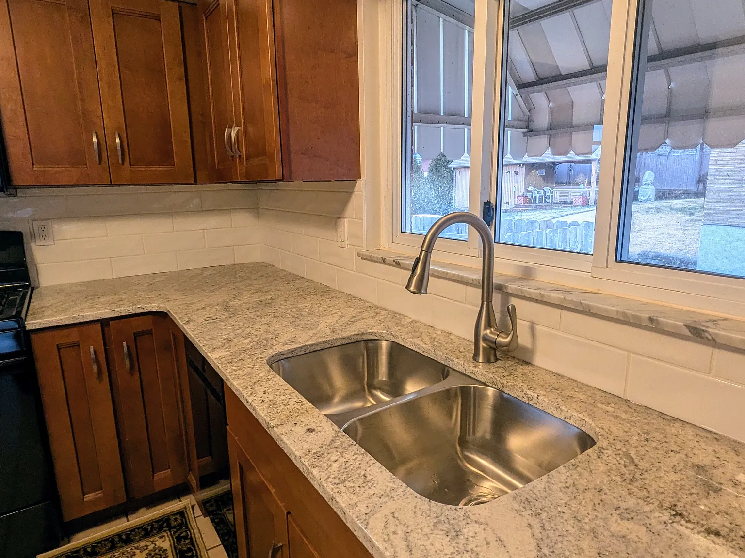 3 bed, 1025 sqft, $1,660 — Photo 3