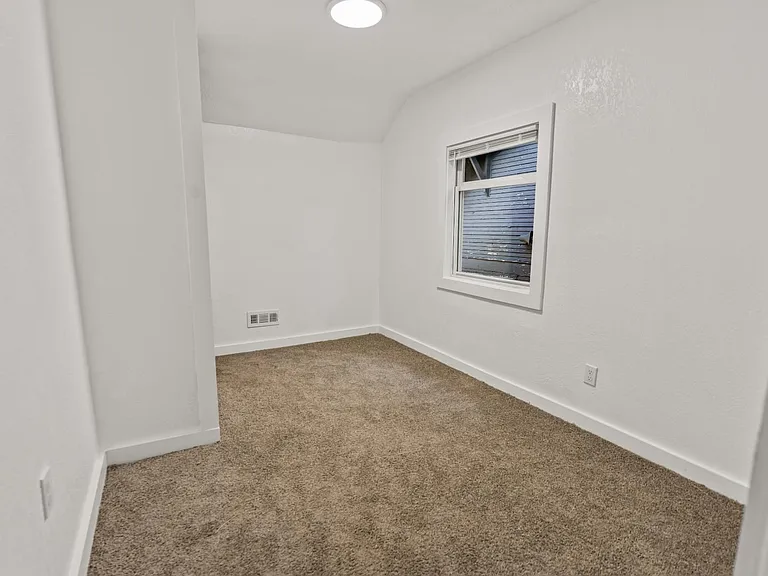 6131 Park Ave — Photo 5
