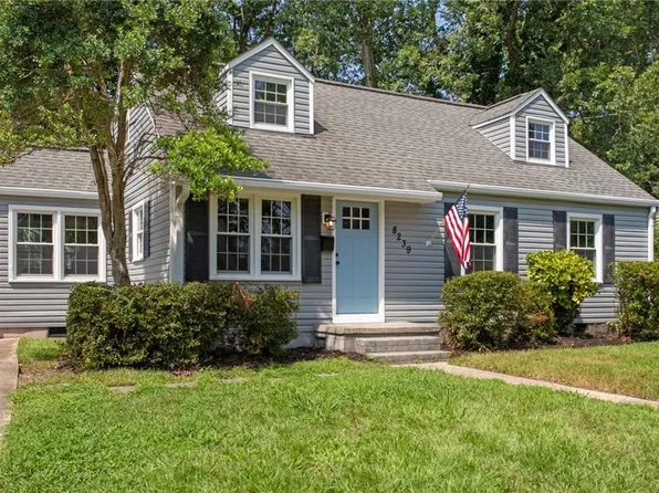 8239 Briarwood Cir, Norfolk, VA 23518