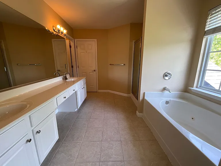1481 Cantwell Ct — Photo 29