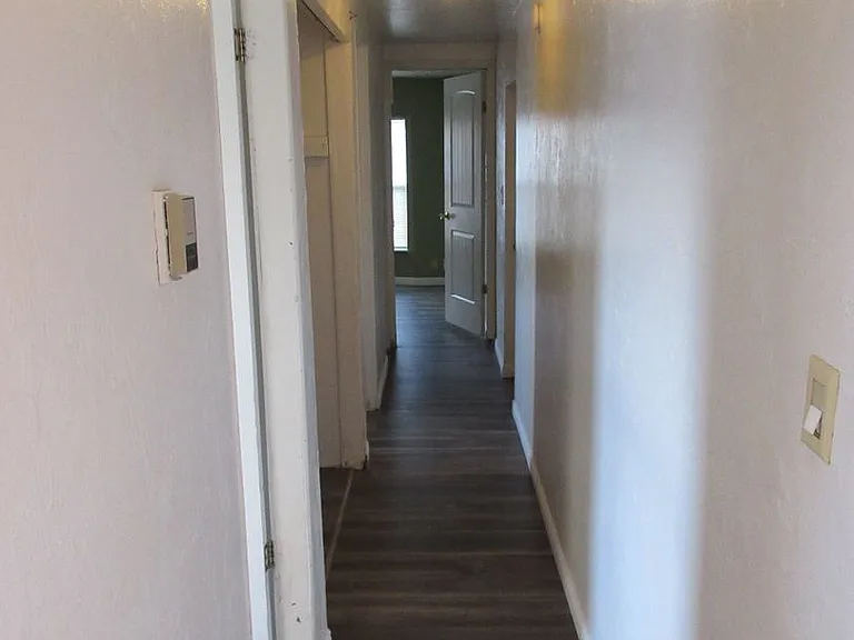 1202 S 4575 W — Photo 9
