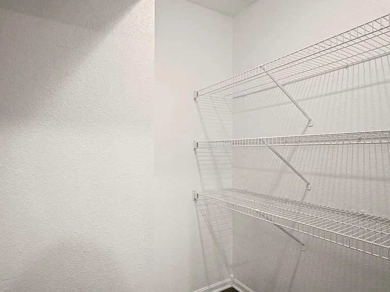 Cameron Villa — Photo 12