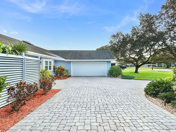 4th image of 3010 Lost Tree Boulevard