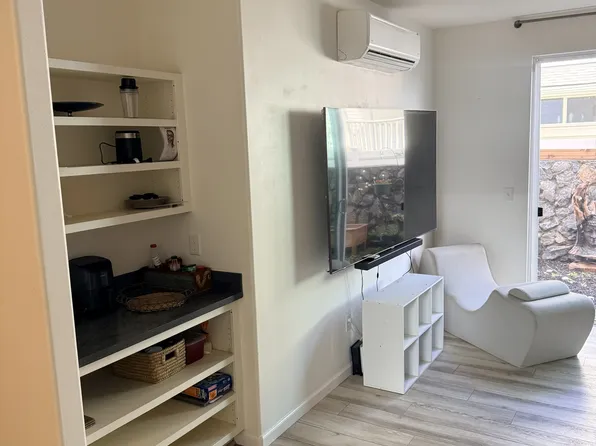 21 Palaa Pl, Wailuku, HI 96793