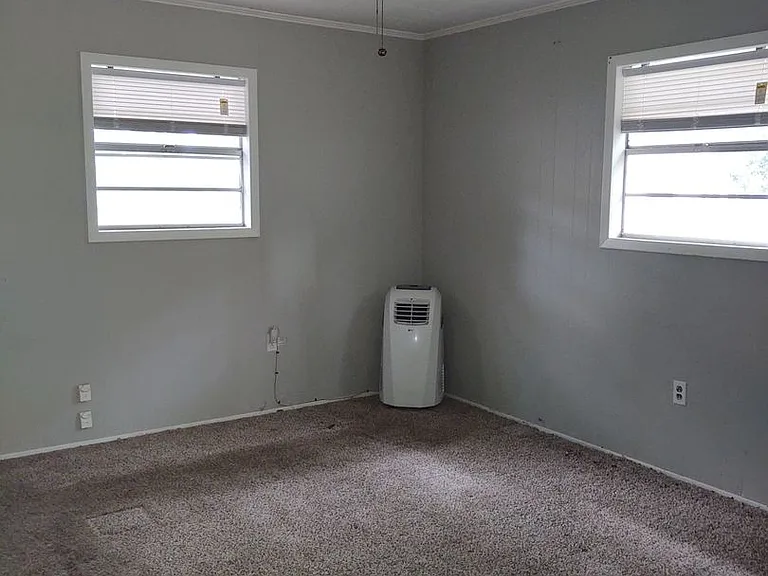 341 Jelks St — Photo 10