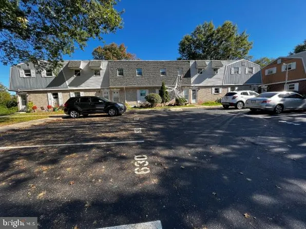 627 Village Ln #6, Pottstown, PA 19464