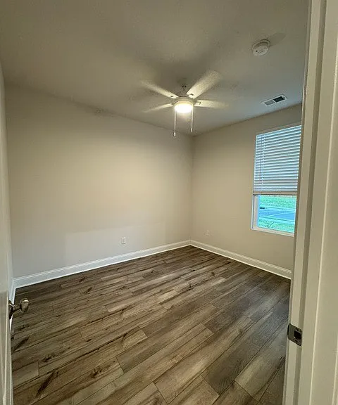 5319 Torrance Blvd — Photo 14