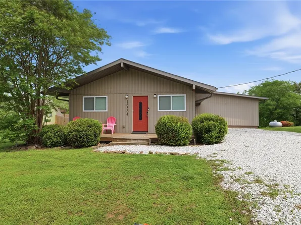 16564 Cypress Ln, Rogers, AR 72756