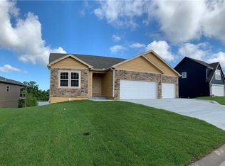 10532 Augusta Dr, Kansas City, KS 66109