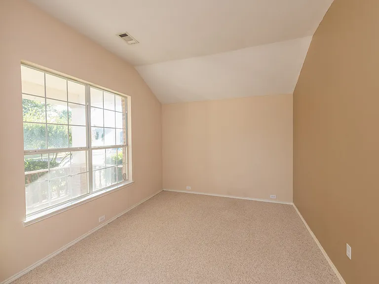 4184 Capstone Dr — Photo 4
