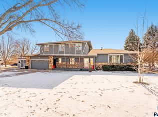 5913 W 27th St, Sioux Falls, SD 57106