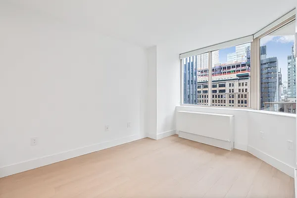 Rented by Greystar | media 36