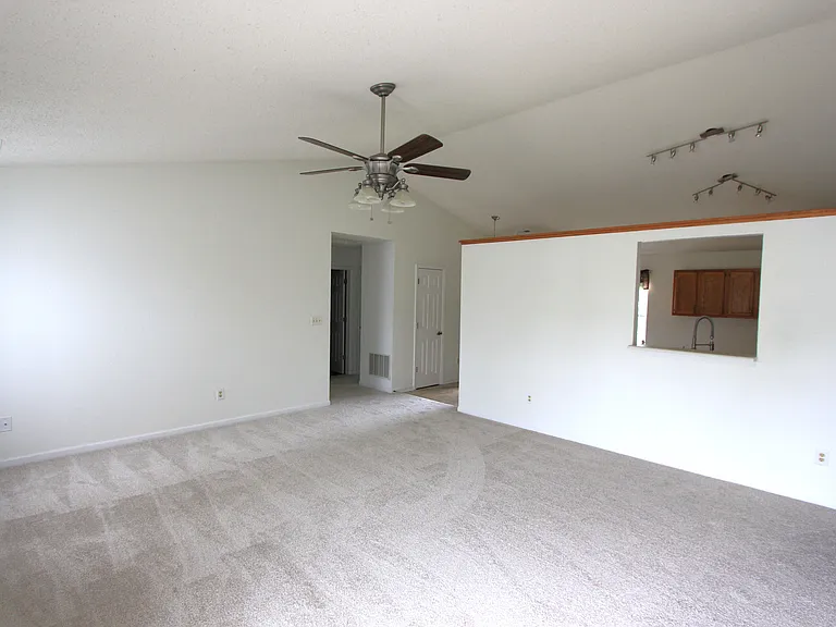 33 Morse Cir — Photo 11