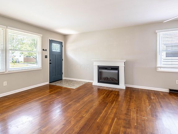 3rd image of 4162 Brookgrove Dr