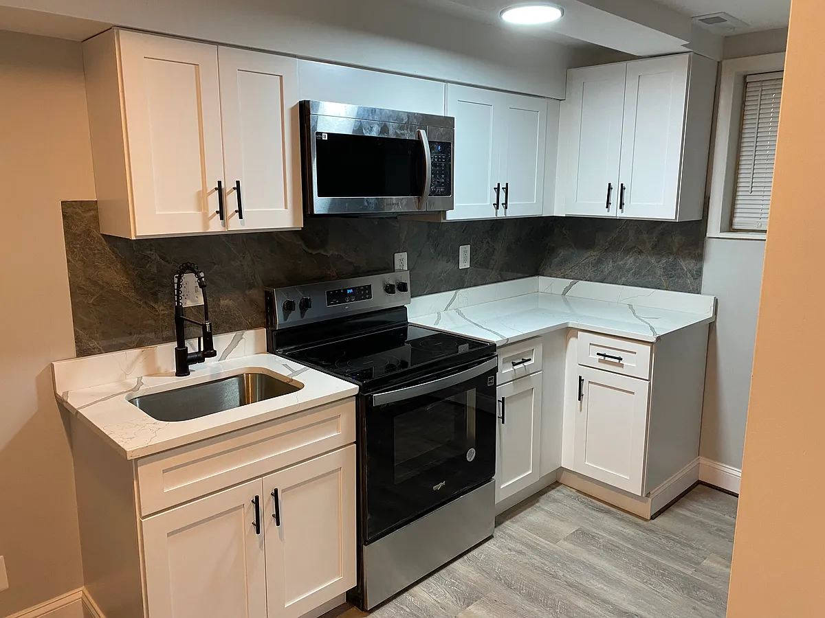 Building Photo - 2501 Linden Ave #B