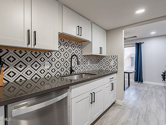 3rd image of 7126 N 19TH Avenue #249