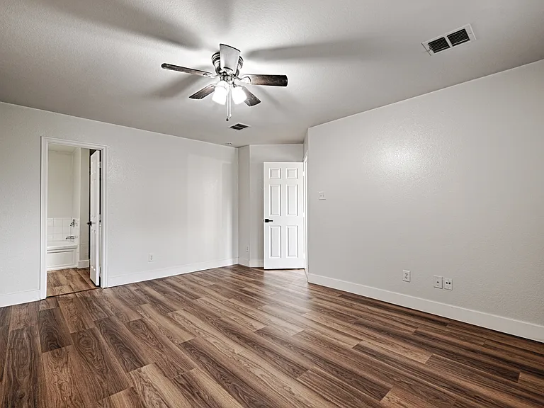 2629 Terrace Dr — Photo 11