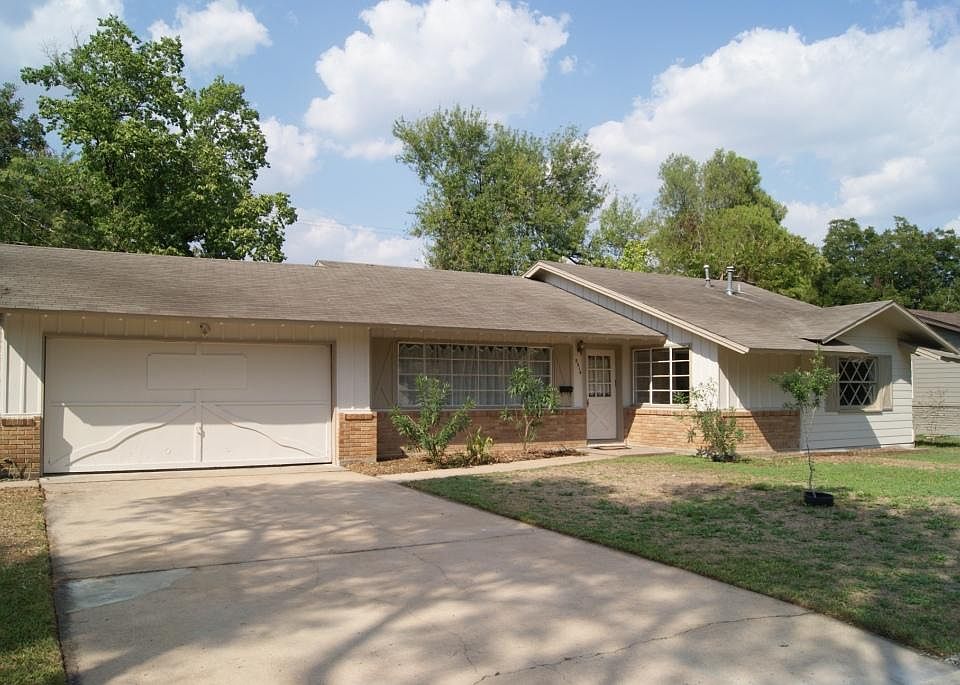 1st image of 5514 Arboles Dr