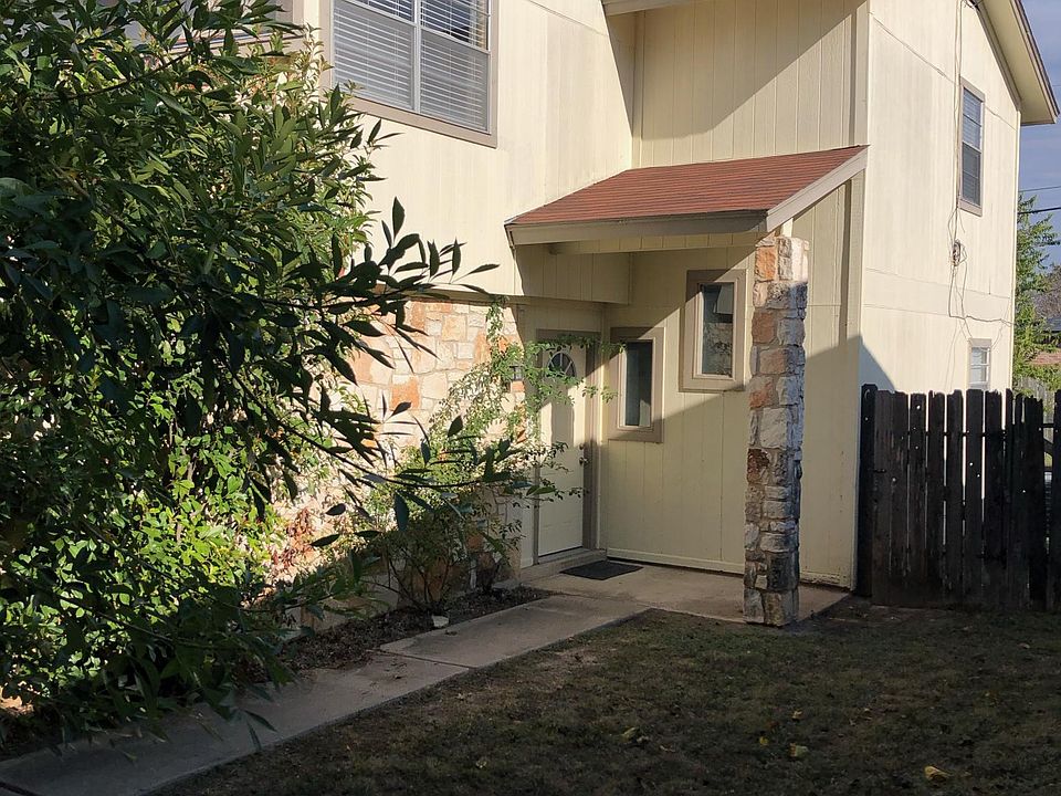 1st image of 1204 Royal Crest Dr