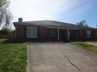 1152 Summer Brook Rd, Atlanta, GA 30349