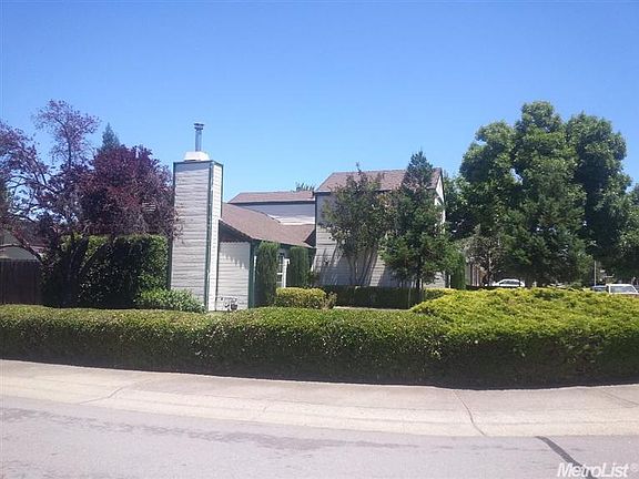 4th image of 1340 Providence Way