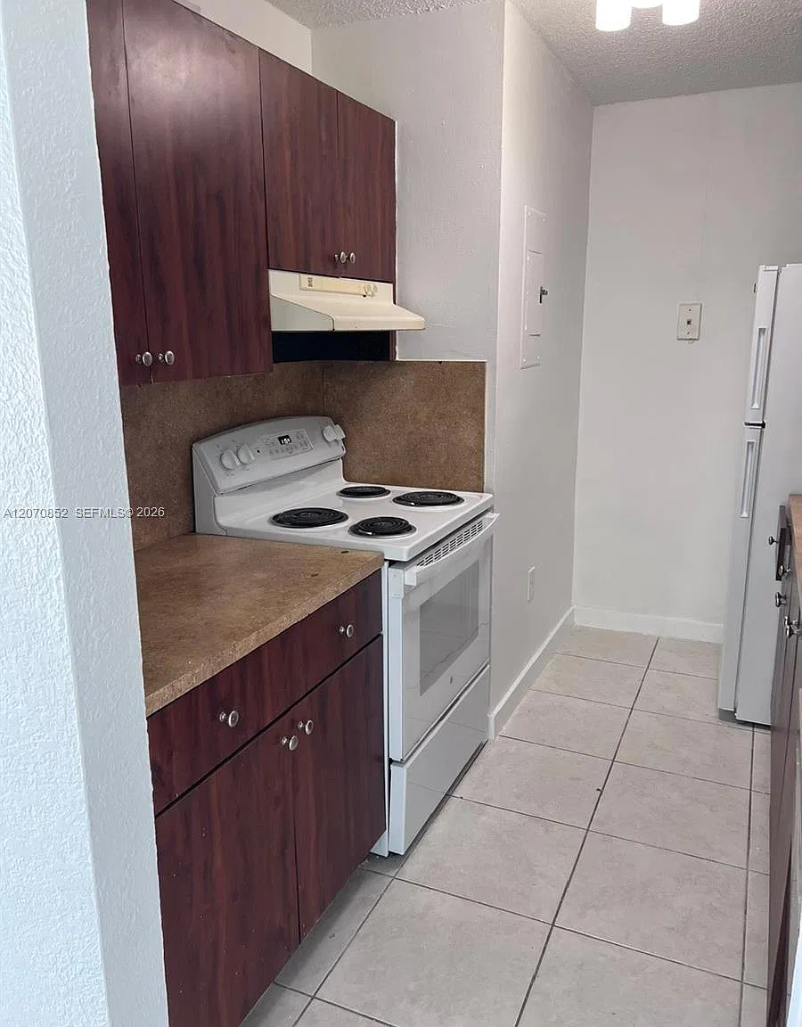 Magnolia Lane Condo — Photo 3