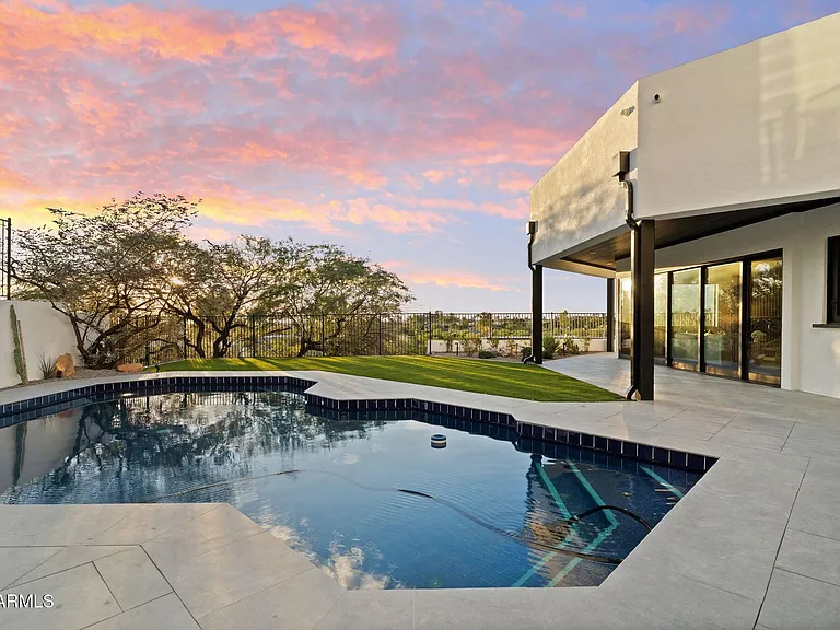 3135 E Palo Verde Dr — Photo 35