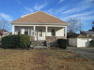 301 George Waterman Rd, Johnston, RI 02919