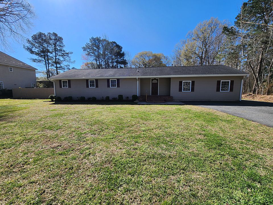 1st image of 924 Scenic Blvd