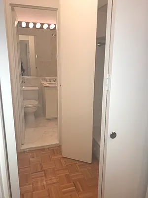 Rented by Solow Realty | media 7