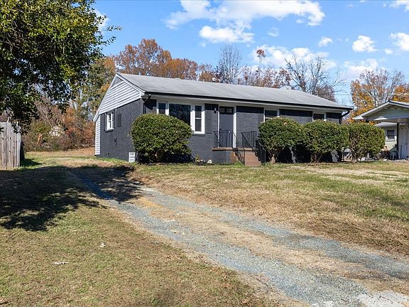2nd image of 916 Morningside Dr