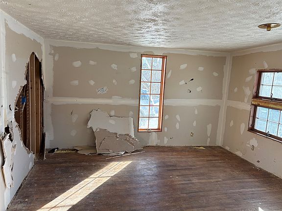 5th image of 9831 German Rd