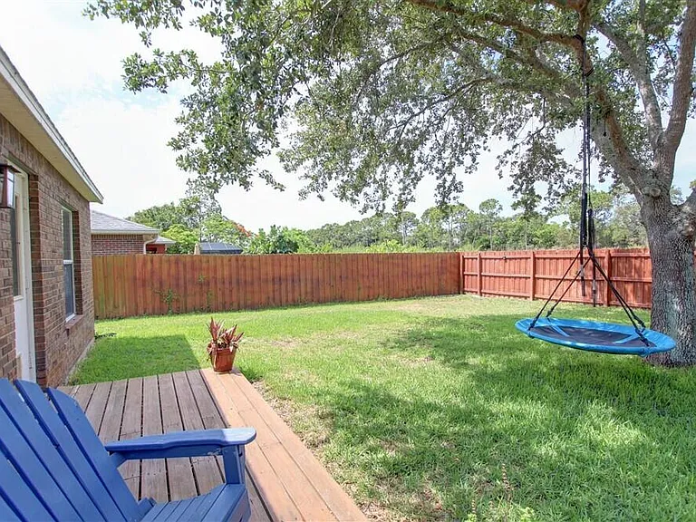 125 Palm Cir — Photo 36