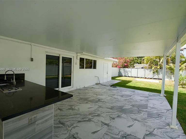 10381 SW 32nd St — Photo 20