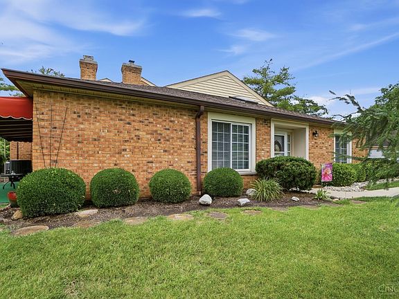 3rd image of 5220 S Eaglesnest Dr #11