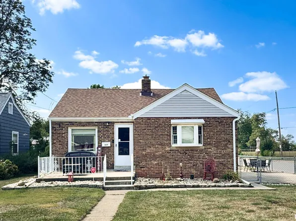 809 N Idaho St, West Peoria, IL 61604