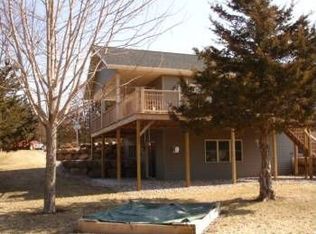 W13173 E Lake Dr, Lodi, WI 53555