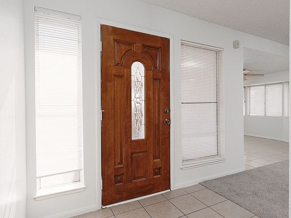 5th image of 412 Box Elder Way
