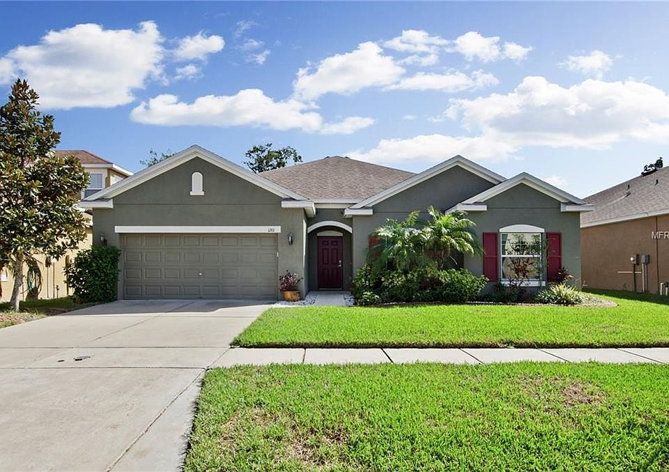 1st image of 1201 Parker Den Dr