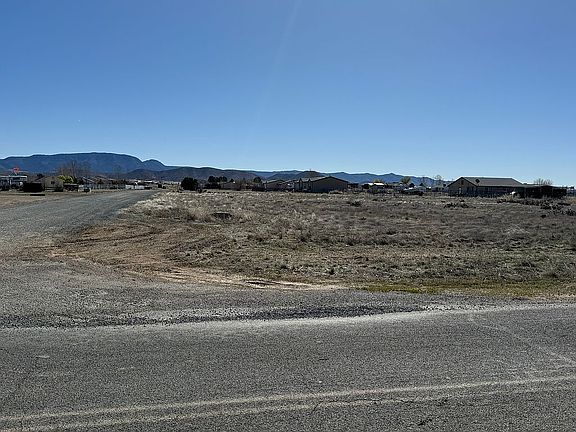 3rd image of 7775 E Lily Canyon Dr