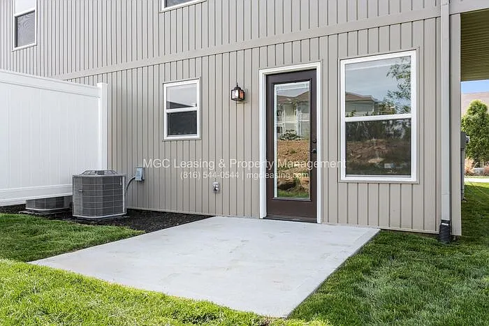 120 NE 93rd St — Photo 15