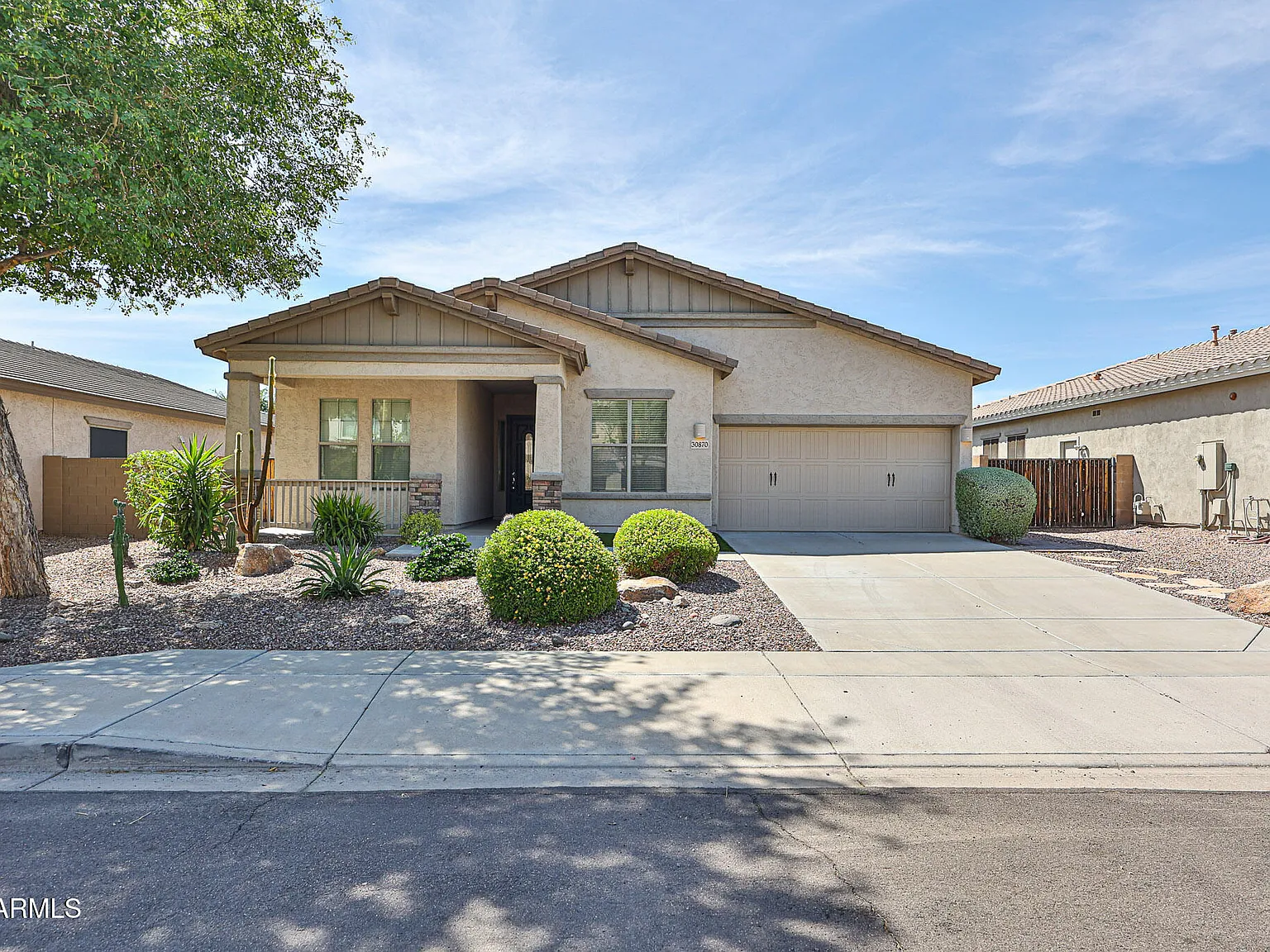 3 bed, 2.0 bath, 2147 sqft, $2,995 — Photo 2