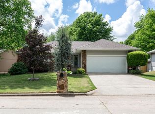 2063 S Lexington Ave, Springfield, MO 65807