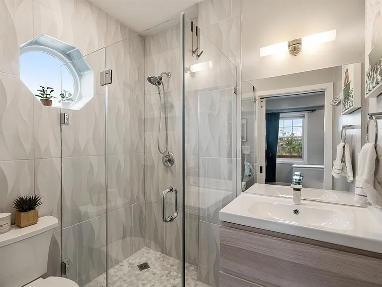 47 Sargent St #5 — Photo 13