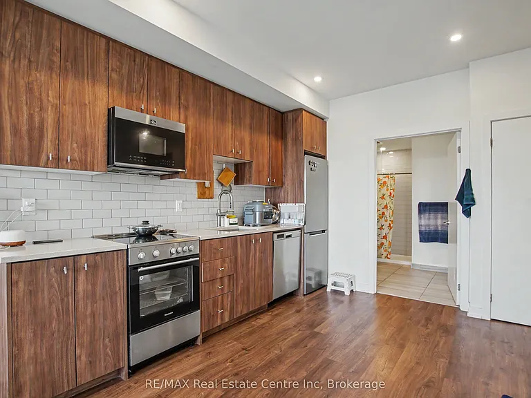 15 Wellington St S #2214 — Photo 16