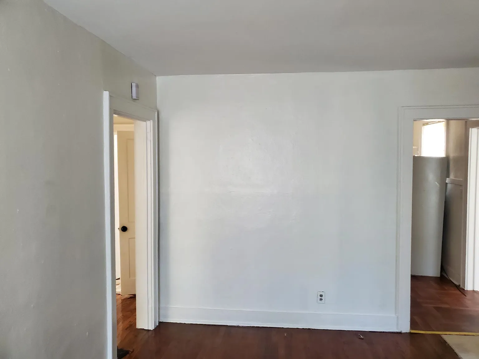 3 bed, 1000 sqft, $1,800 — Photo 4