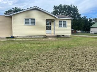 701 N Oak St, Checotah, OK 74426